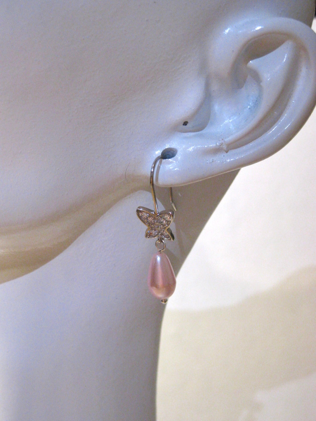 Pretty Pink Butterly Pearl Earrings